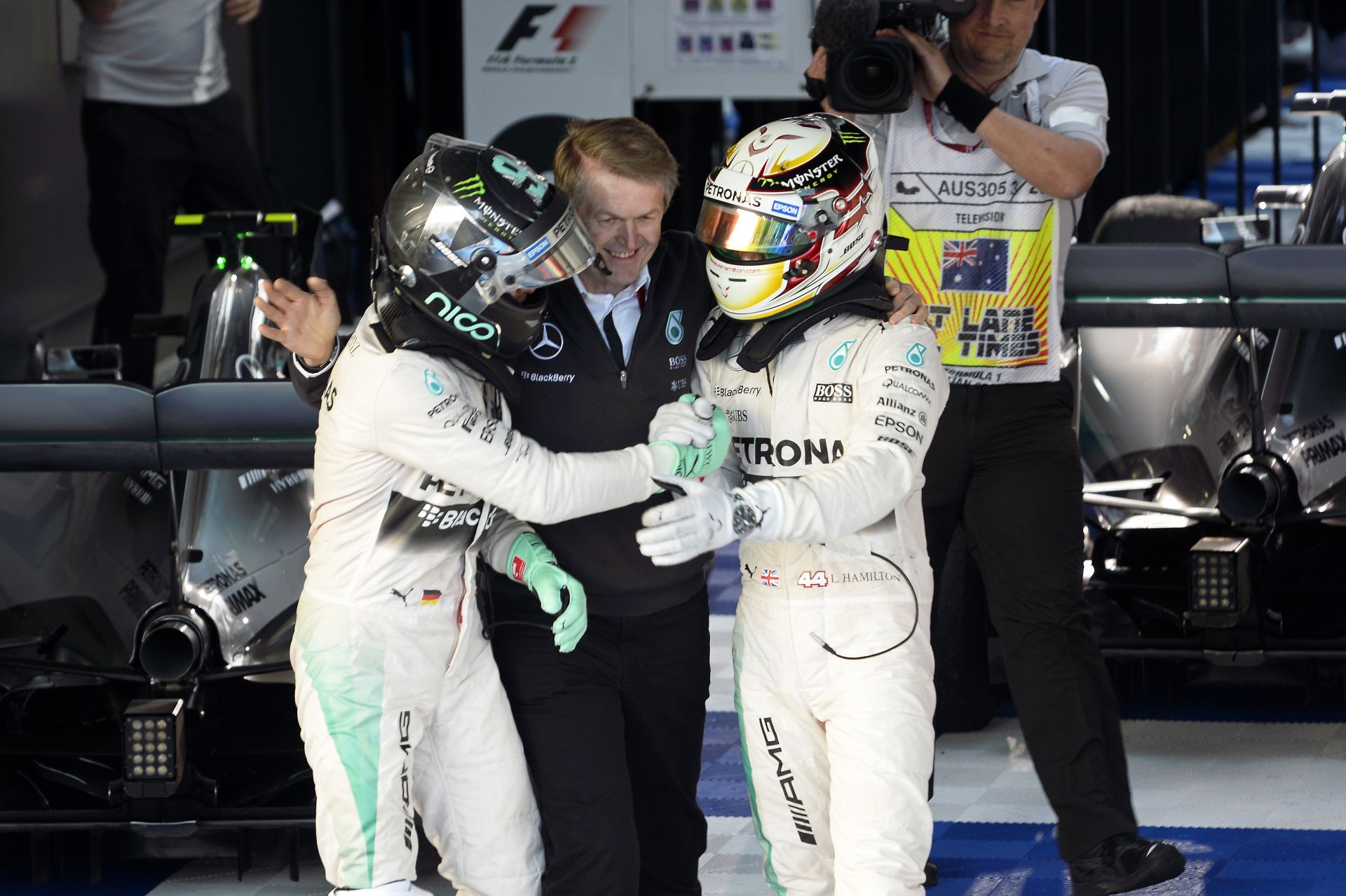Rosberg akadályozta Hamiltont?