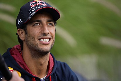 Ricciardo: Ha dobogóra állok Bahreinben, inkább megvárom a hétfőt!