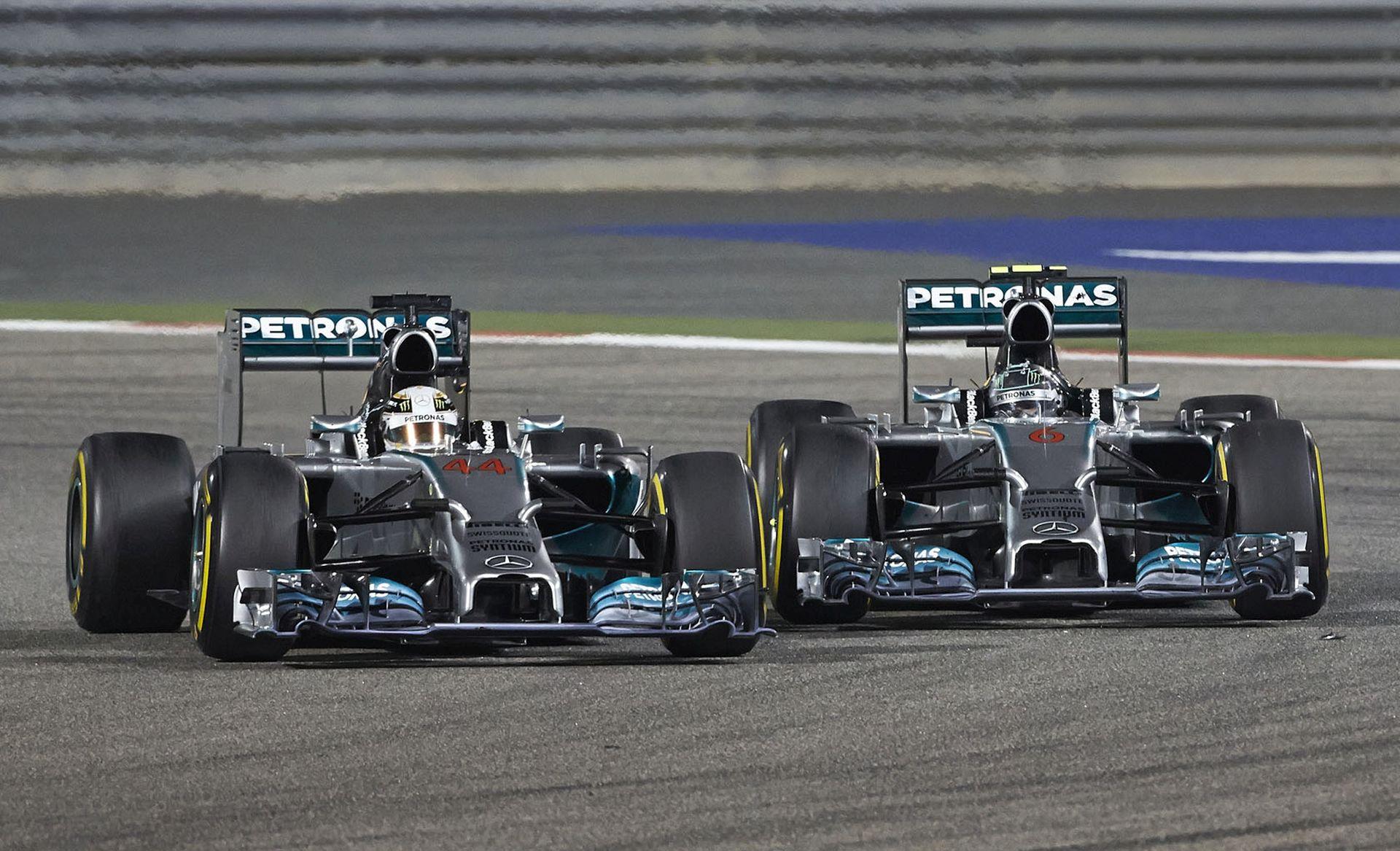 Bahrein Nagydíj 2014: Videón Hamilton és Rosberg öldöklő csatái