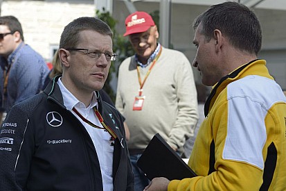 Az ügyfelek kapóra jönnek a Mercedes AMG-nek: rémisztően sok adat, de megéri