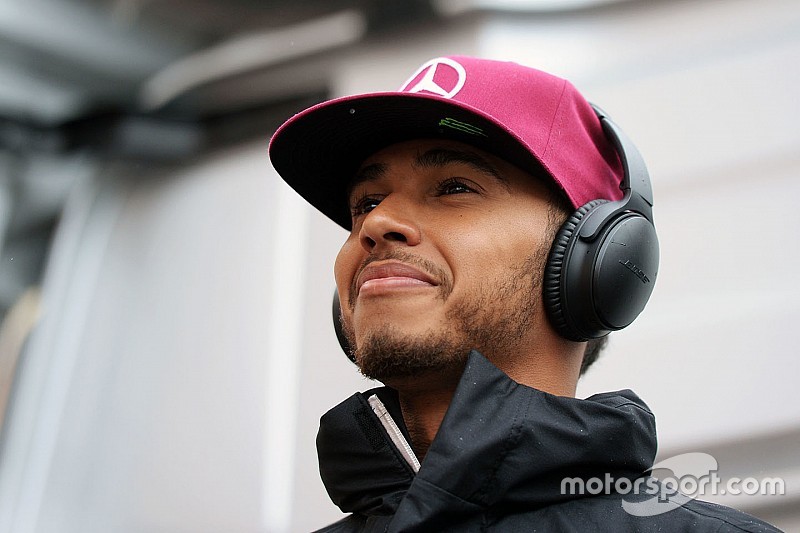 Hamilton elfde op lijst met best betaalde sporters ter wereld