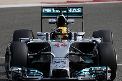 Hamilton nyerte az utolsó téli tesztnapot Bottas és Alonso előtt! Küzd a Red Bull és a Lotus