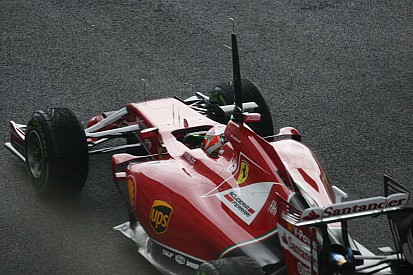 Videón Raikkönen startgyakorlata az új Ferrarival