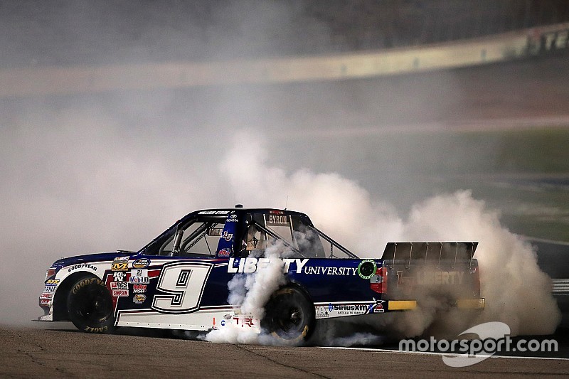 Trucks: Matt Crafton dominiert, William Byron siegt