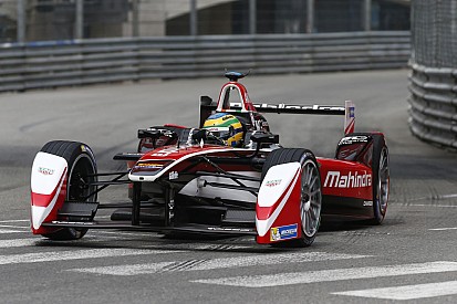 Formula E: Dupla autócsere Heidfelddel és Sennával