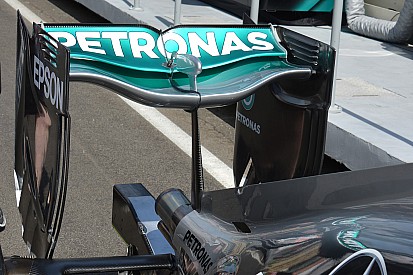 Технічний брифінг: Заднє антикрило Mercedes W07