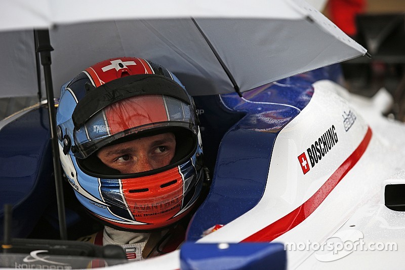 GP3: Boschung wint regenrace achter Safety Car, P4 De Vries