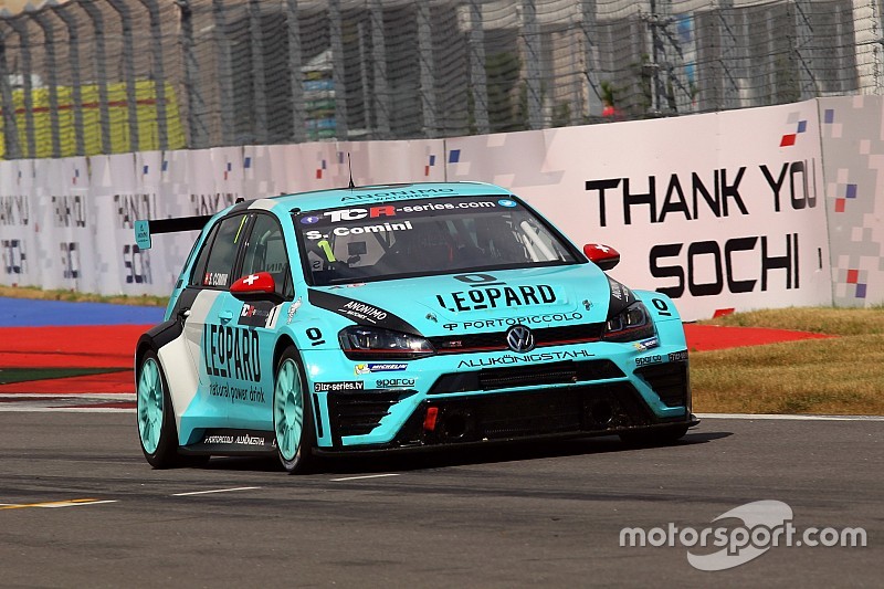 TCR Sochi: Comini leidt van start tot finish in race 1