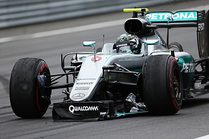 Rosberg: "Mi trovavo all'interno, Lewis mi è venuto addosso!"