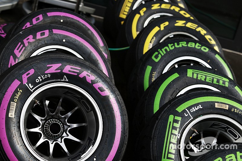 Pirelli розслідує вибух шини Себастьяна Феттеля
