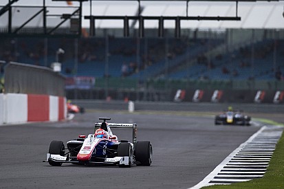 GP3 Silverstone: Sprintzege voor Fuoco, punten voor Schothorst