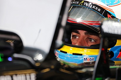 Alonso asume que le quitaran la vuelta a pesar de perder tiempo