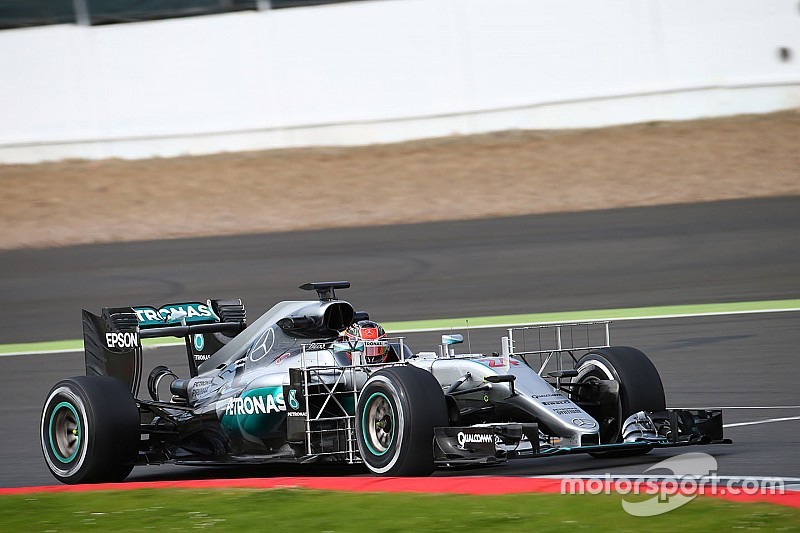Ocon leidt de dans op ochtend tweede testdag, vijfde tijd voor Vandoorne