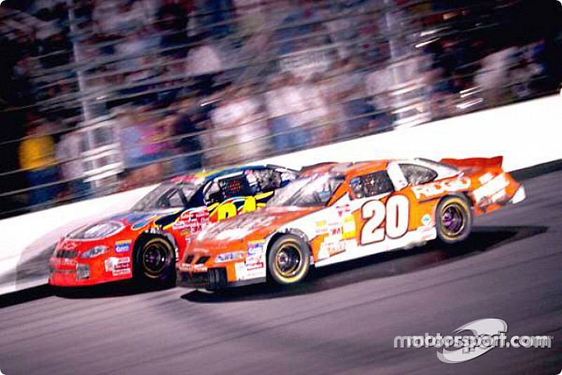 Nochmals gegen Jeff Gordon fahren? Tony Stewart: „Nichts lieber als das“