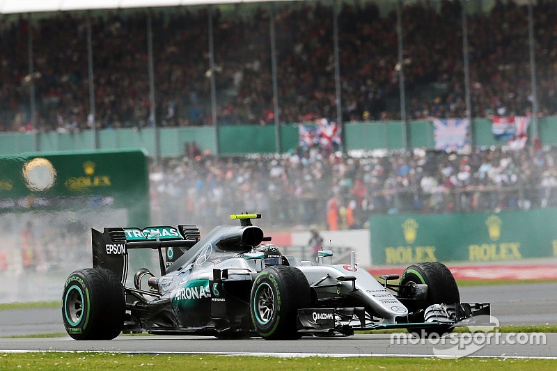 Mercedes optimistisch dat Rosberg ontsnapt aan gridstraf voor versnellingsbakwissel