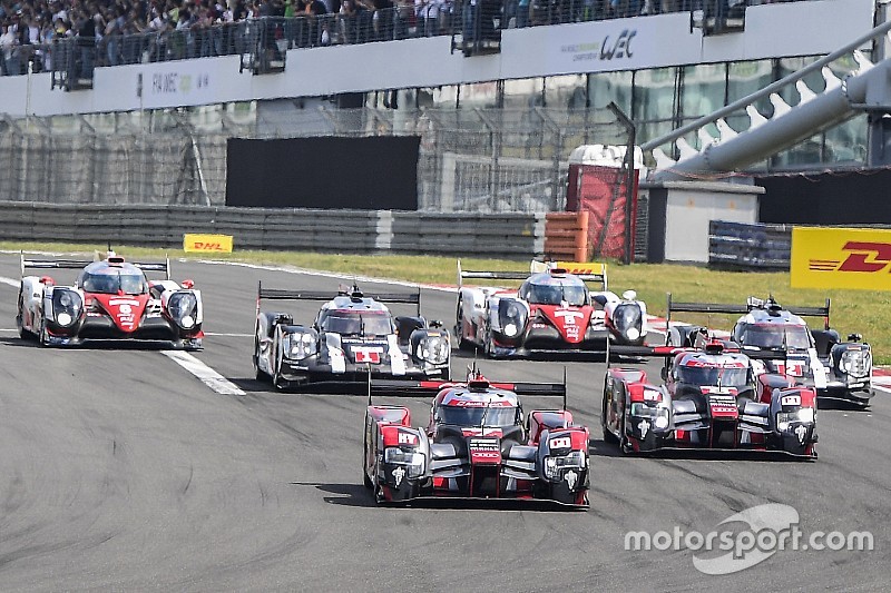 Nurburgring, 2°Ora: Webber torna in testa dopo la foratura