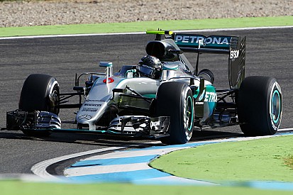 Rosberg ook bovenaan in tweede training Duitsland, Verstappen vierde