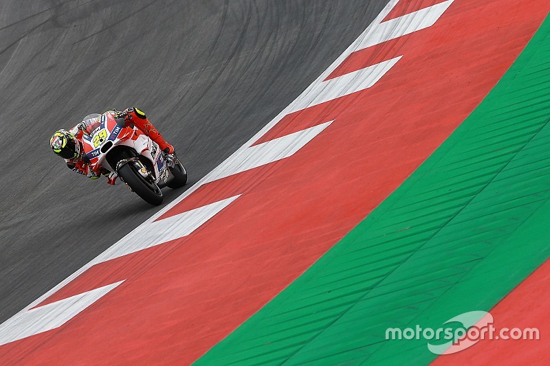 Iannone vuela en el tercer libre; Viñales y Lorenzo, se acercan