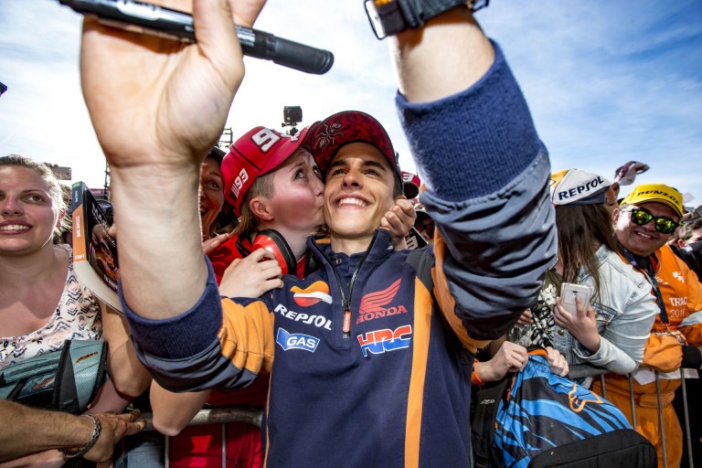 MotoGP: Marquez viccesre vette a figurát!
