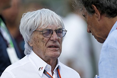 Rendkívül menő tortát kapott Ecclestone a Spanyol Nagydíj szervezőitől