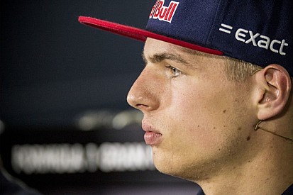 Verstappen alig tudott telefonálni a nagy őrjöngés közepette!