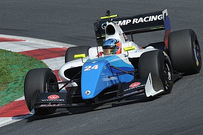 Isaakyan bate a Deletraz y consigue la pole de la carrera 2