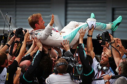GP Italia: Rosberg raih kemenangan di Monza, Hamilton bermasalah saat start