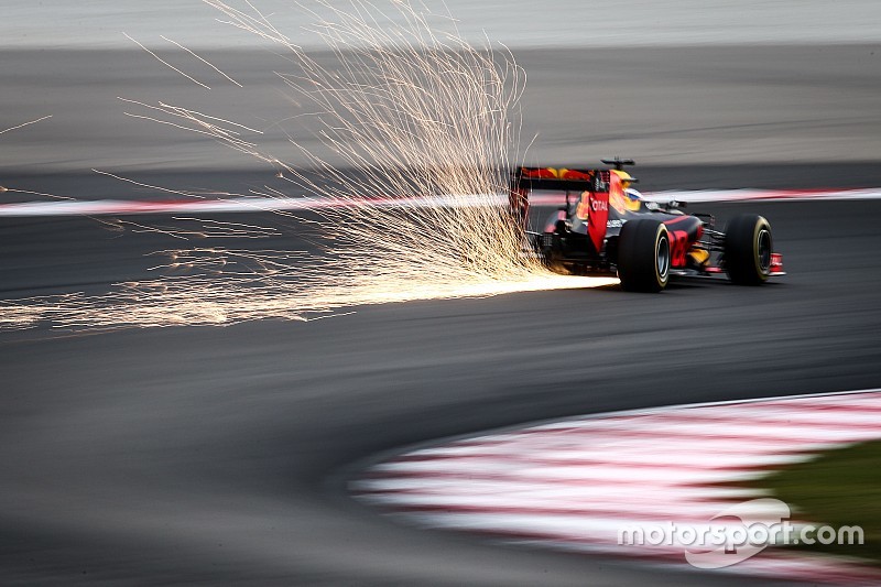 Ricciardo saca pecho con la segunda fila de Red Bull