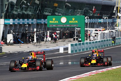 Horner: "We hebben Ricciardo en Verstappen laten racen"