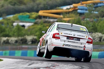 A Škoda is beállt az Apex Racing mögé