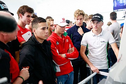 Mawson vs. Schumacher: Mick nagyobb eséllyel rendelkezik az F1-hez