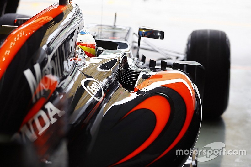 Autorizan a Alonso correr con motor actualizado en Japón
