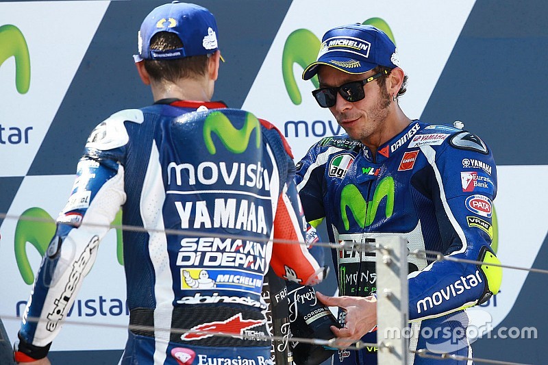 Valentino stupito del divieto Yamaha al test Lorenzo-Ducati a Jerez