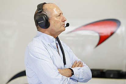 El futuro de Ron Dennis en McLaren, en duda