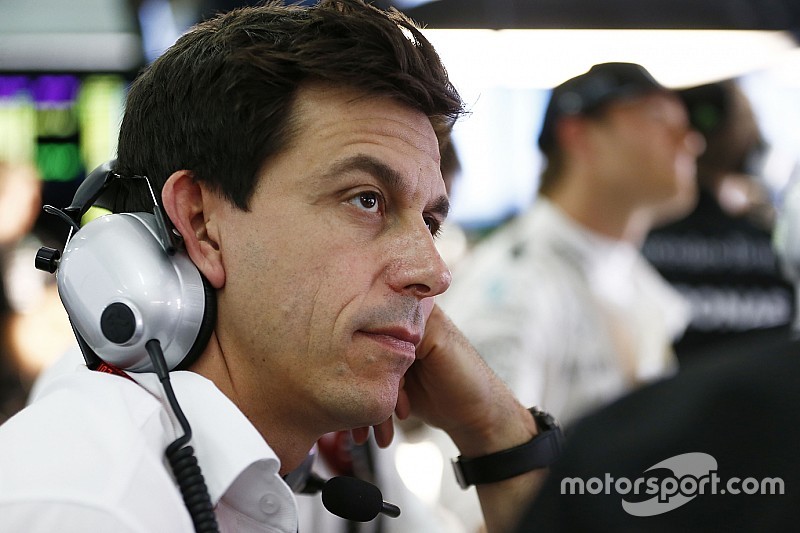 Wolff culpa a la
