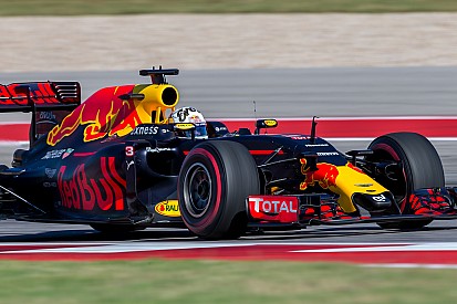 Verstappen y Riccardo dividirán estrategia