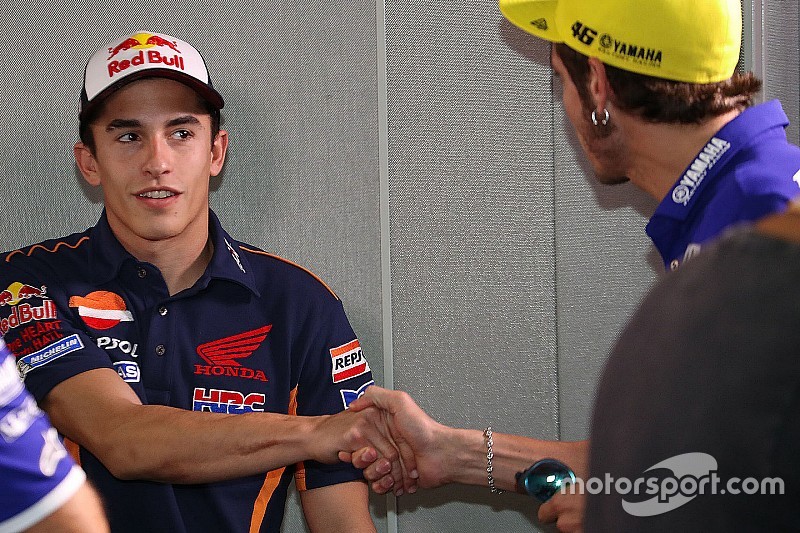 Rossi y Márquez, año uno después