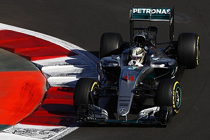 Hamilton in pole a Città del Messico, ma Rosberg è vicino