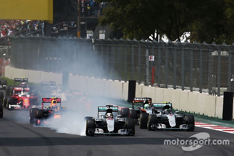 Hamilton asegura que no tomó ventaja en la curva 1