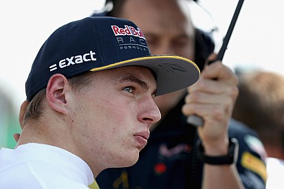 Lauda kecam “kelakuan bodoh” Verstappen