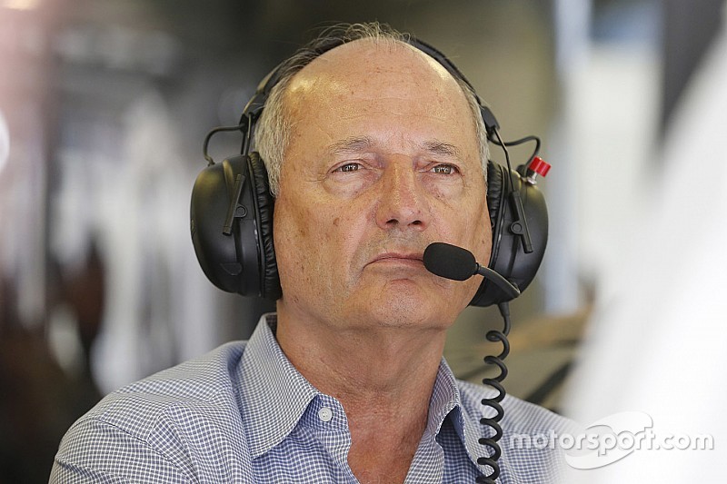 Horner: La salida de Ron Dennis sería