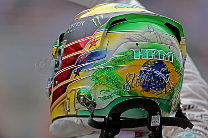 Hamilton eert Senna met speciale helm voor Braziliaanse GP