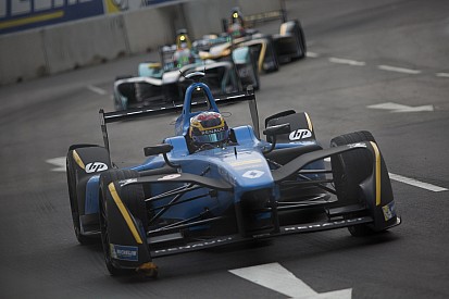 Buemi krijgt straf: Brandblusser niet op gewicht