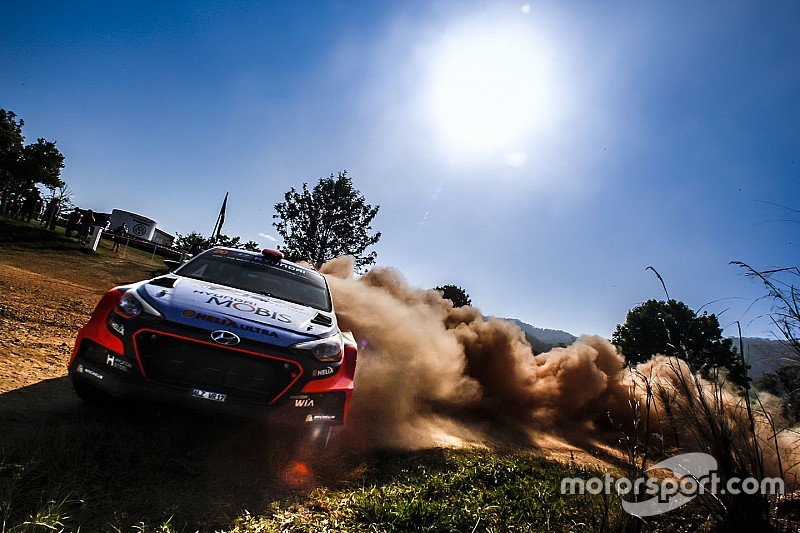 Dani Sordo sufre con los neumáticos en Australia