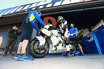 Iannone découvre Suzuki avec deux chutes et un feeling prometteur
