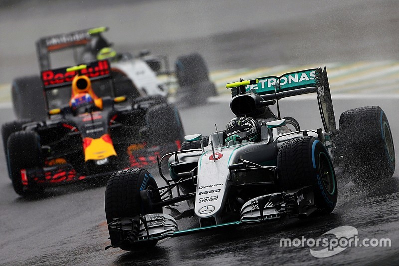 Bernie Ecclestone will Formel-1-Rennen zweiteilen