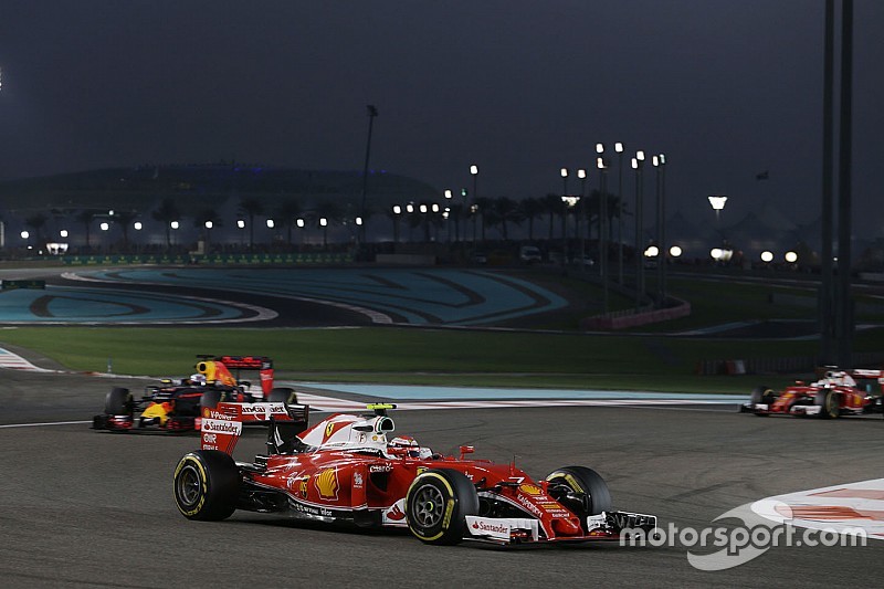 【F1】ライコネン「最初のソフトタイヤで苦労。戦略の違いで、ベッテルを先行させた」