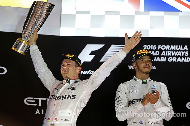 Villeneuve - Hamilton a fait en sorte que Rosberg soit un beau champion