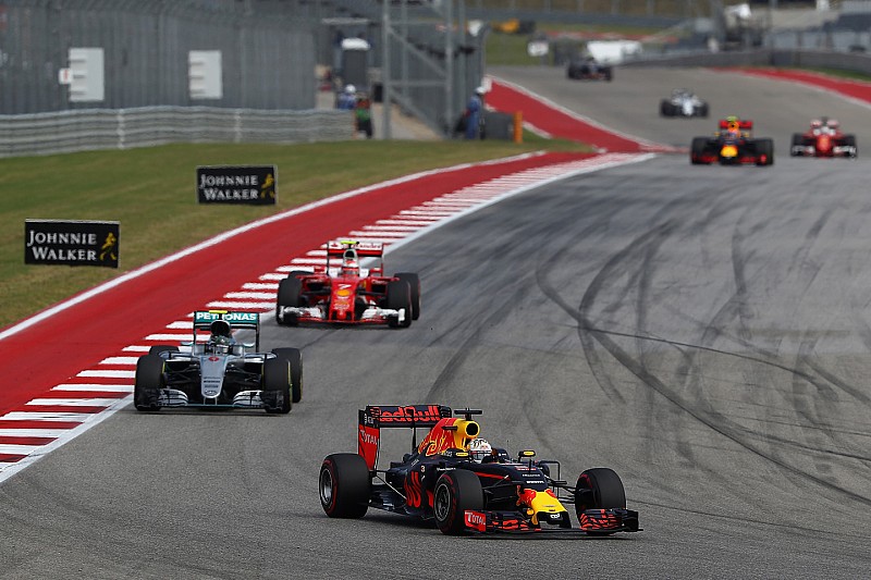 Horner insiste en que la F1 necesita batallas desesperadas