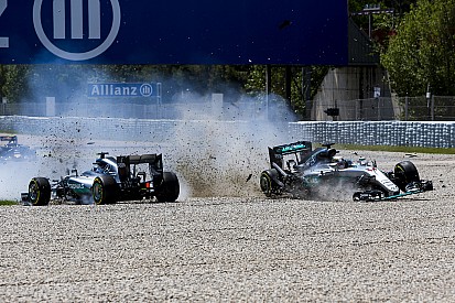 Formel-1-Teamchef: "Strafenkatalog weg, es darf krachen"